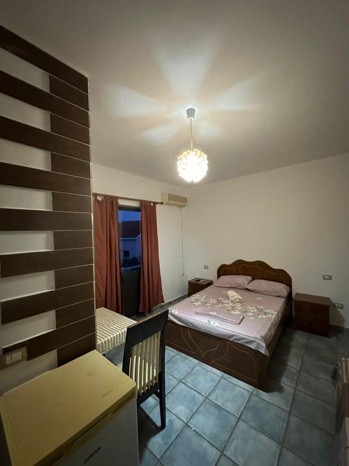 Hotel Adriatik Shëngjin Екстериор снимка